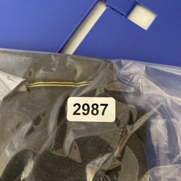 Nike Polo Shirt Lance Armstrong 10/2 Athletic Sportswear Cycling Eagle Size M - Picture 13 of 13